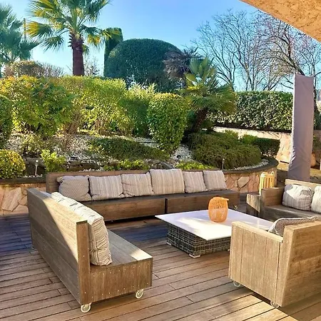 Provencale, Piscine, Jacuzzi & Parking *