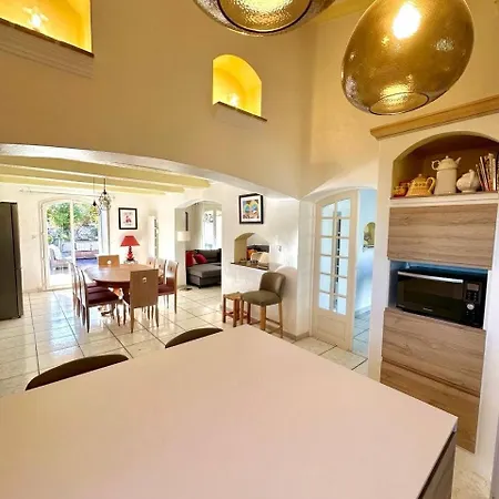 Provencale, Piscine, Jacuzzi & Parking Roquebrune-sur Argens