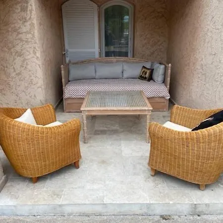 Provencale, Piscine, Jacuzzi & Parking Roquebrune-sur Argens