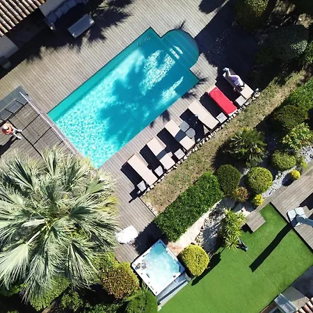 Provencale, Piscine, Jacuzzi & Parking Villa